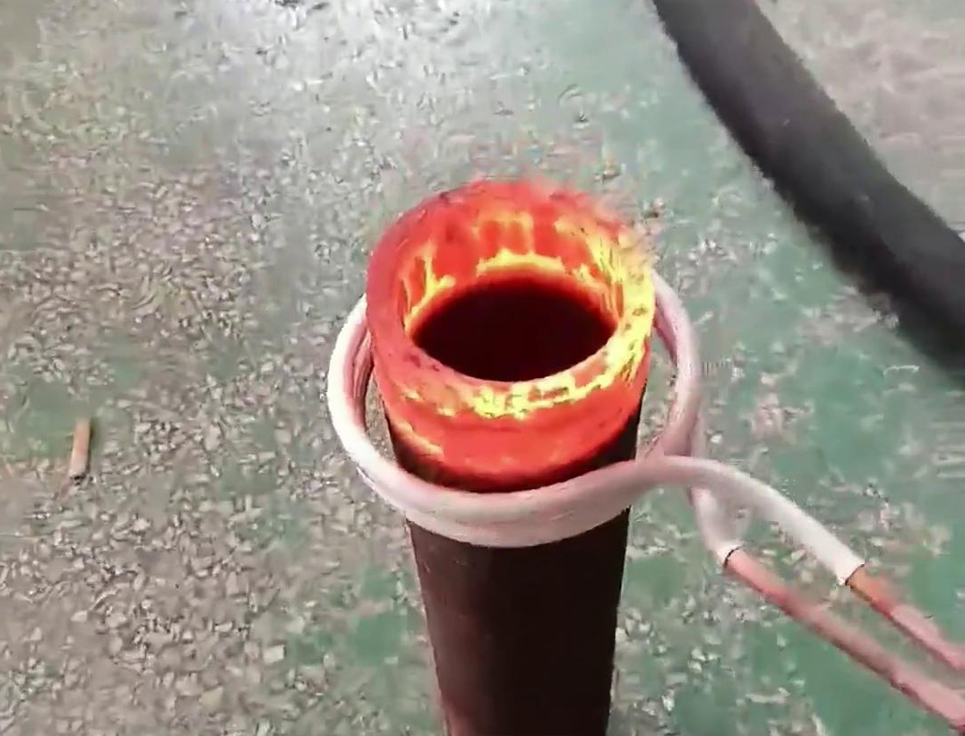 手持式高頻加熱機，輕便靈活，操作簡便